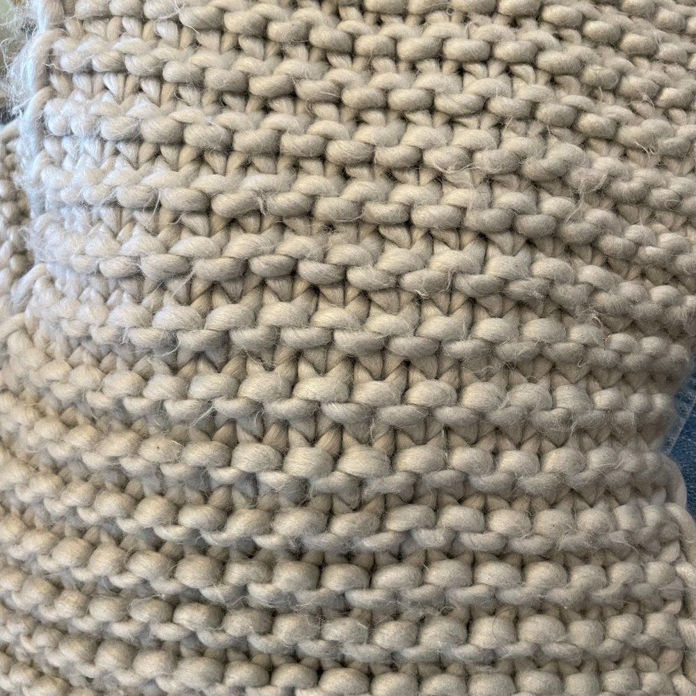 Womens Knitted Gray Winter Fringed Scarf One Size - Picture 3 of 4